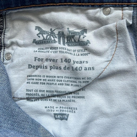 ⭐️levi's 514 Split Bleach Jeans - Picture 6 of 6